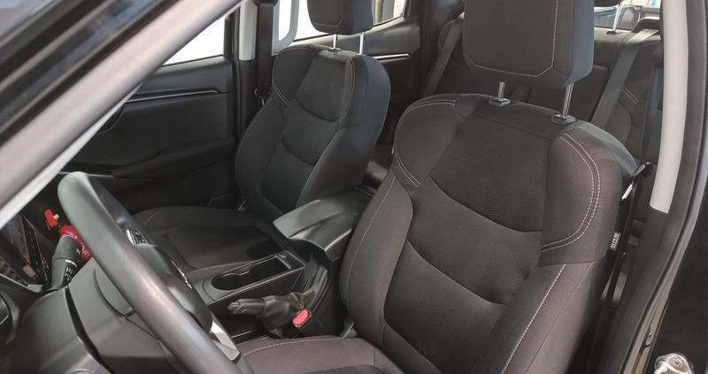 Isuzu D-Max cena 132900 przebieg: 61900, rok produkcji 2021 z Gdynia małe 379